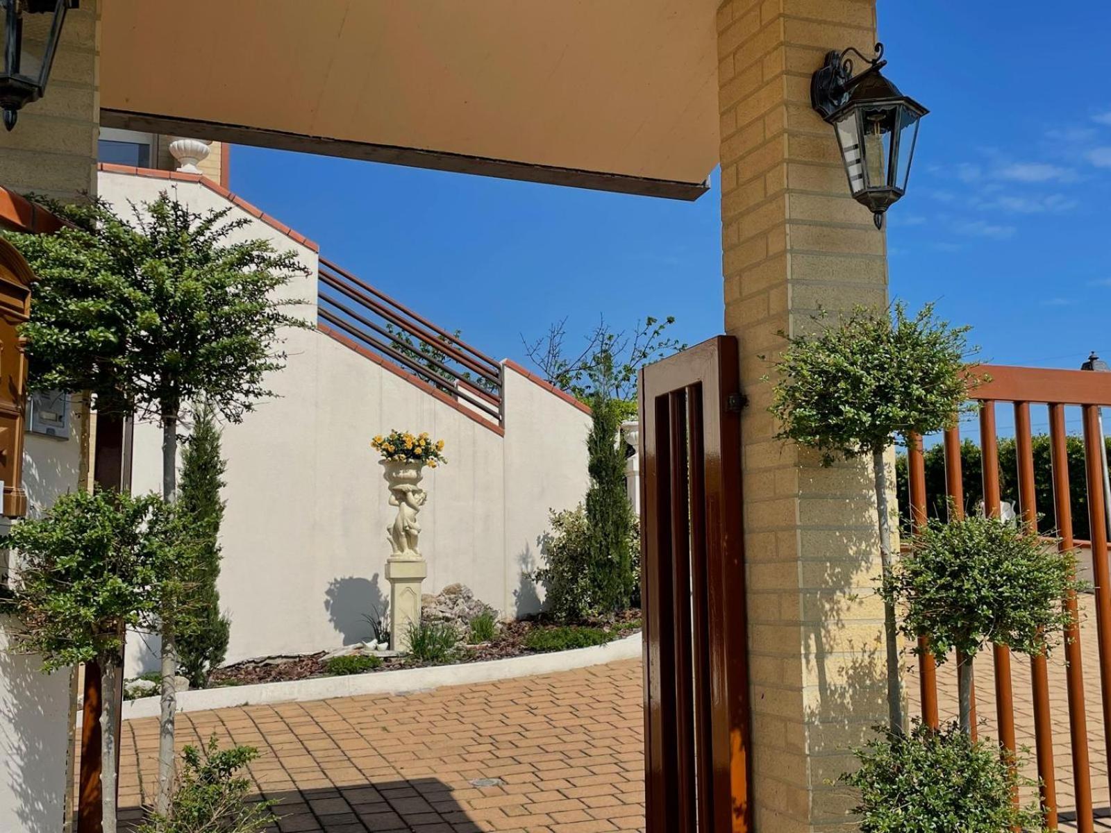 Appartamento In Villa Villalfonsina Екстериор снимка